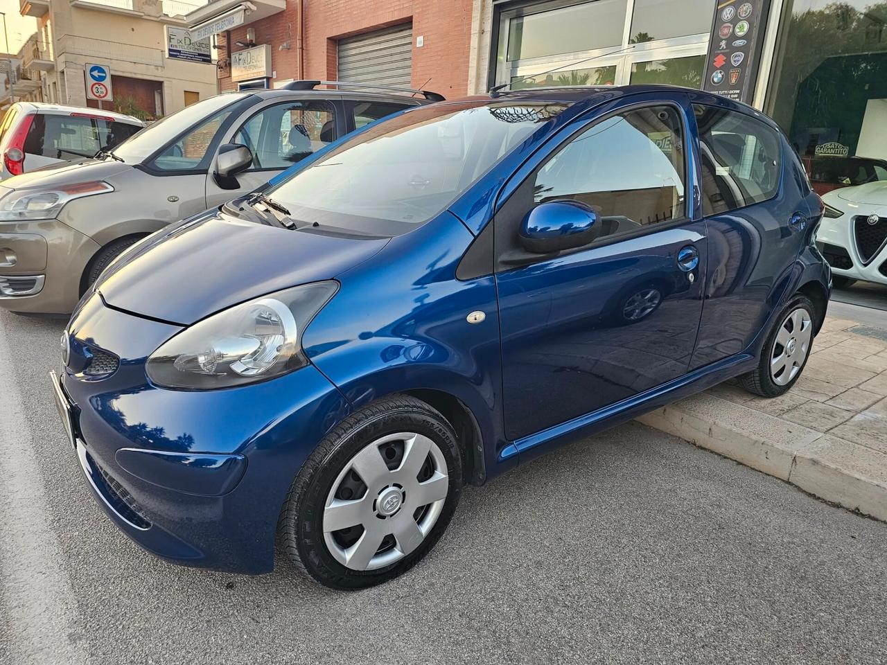 TOYOTA AYGO 1.0 60CV SOL AUTOMATIK