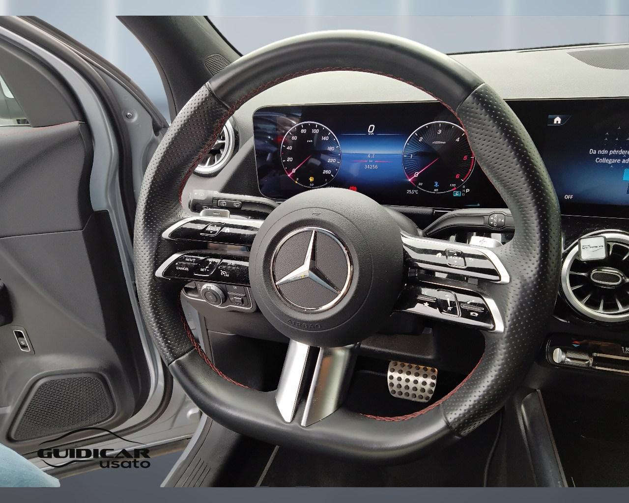 Mercedes-Benz GLA-H247 2023 - GLA 180 d AMG Line Advanced Plus auto