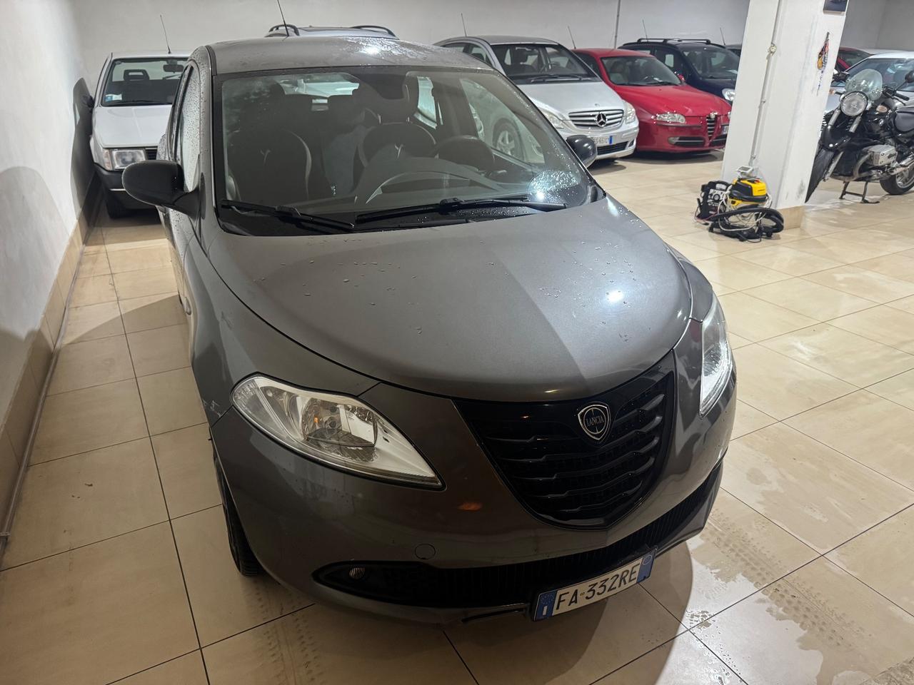Lancia Ypsilon 1.3 MJT 16V 95 CV 5 porte S&S Gold