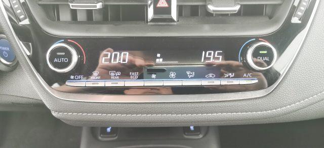 TOYOTA Corolla Touring Sports 1.8 Hybrid Business