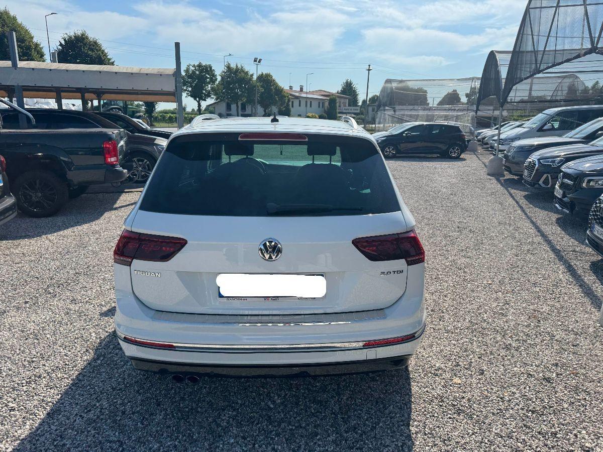 VOLKSWAGEN - Tiguan - 2.0 TDI DSG R-LINE