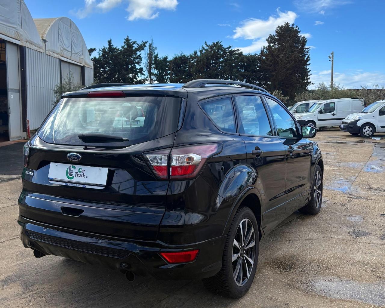 Ford Kuga 2.0 TDCI 120 CV S&S 2WD ST-Line