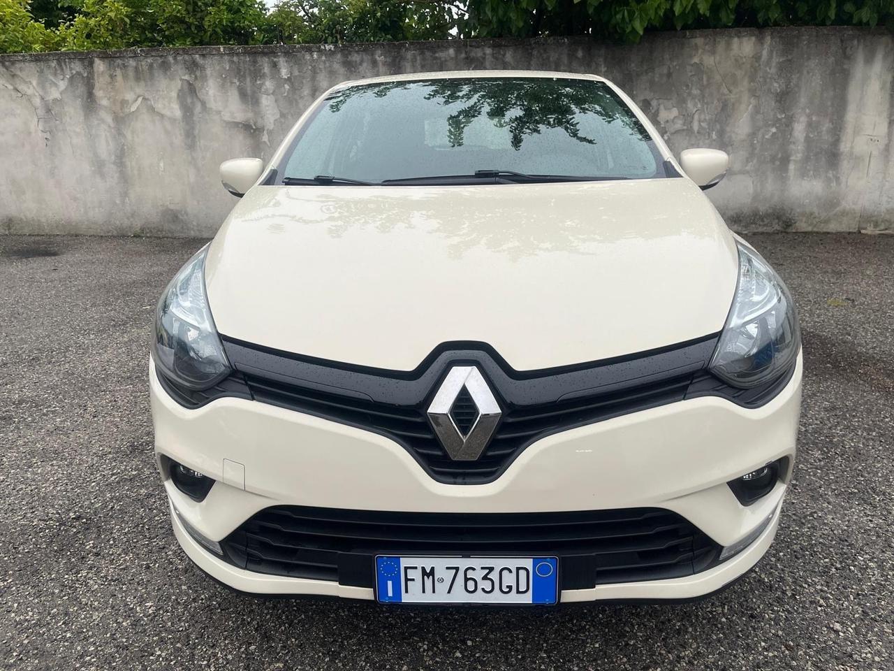 Renault clio 5P-900 gpl/90cv- restyling -11/2017