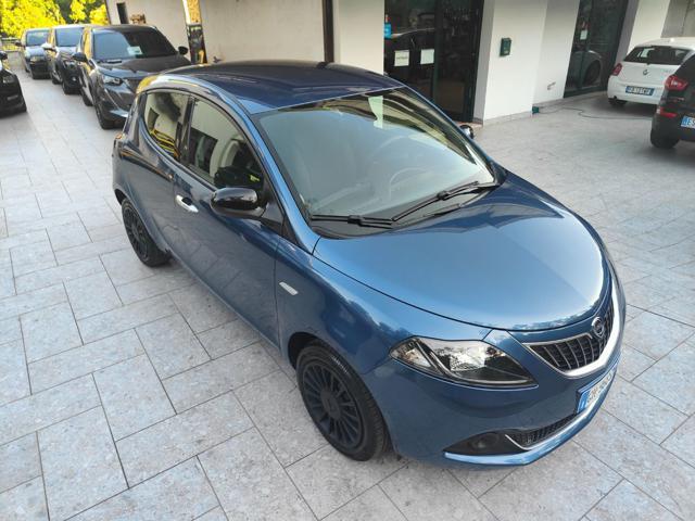 LANCIA Ypsilon 1.0 FireFly 5 porte S&S Hybrid Ecochic Silver
