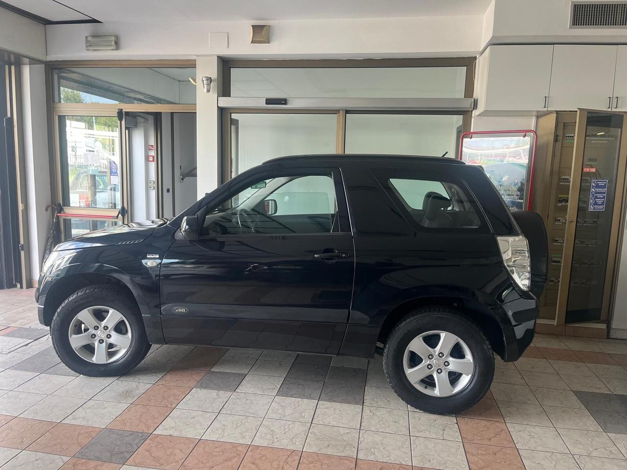 Suzuki Grand Vitara 1.9 DDiS 3 porte