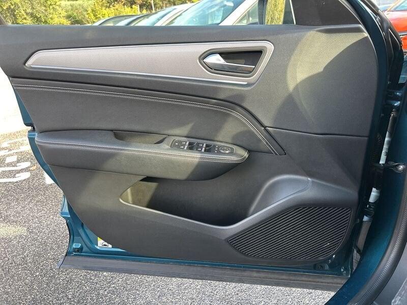 Renault Arkana 2021 1.6 E-Tech hybrid Intens 145cv