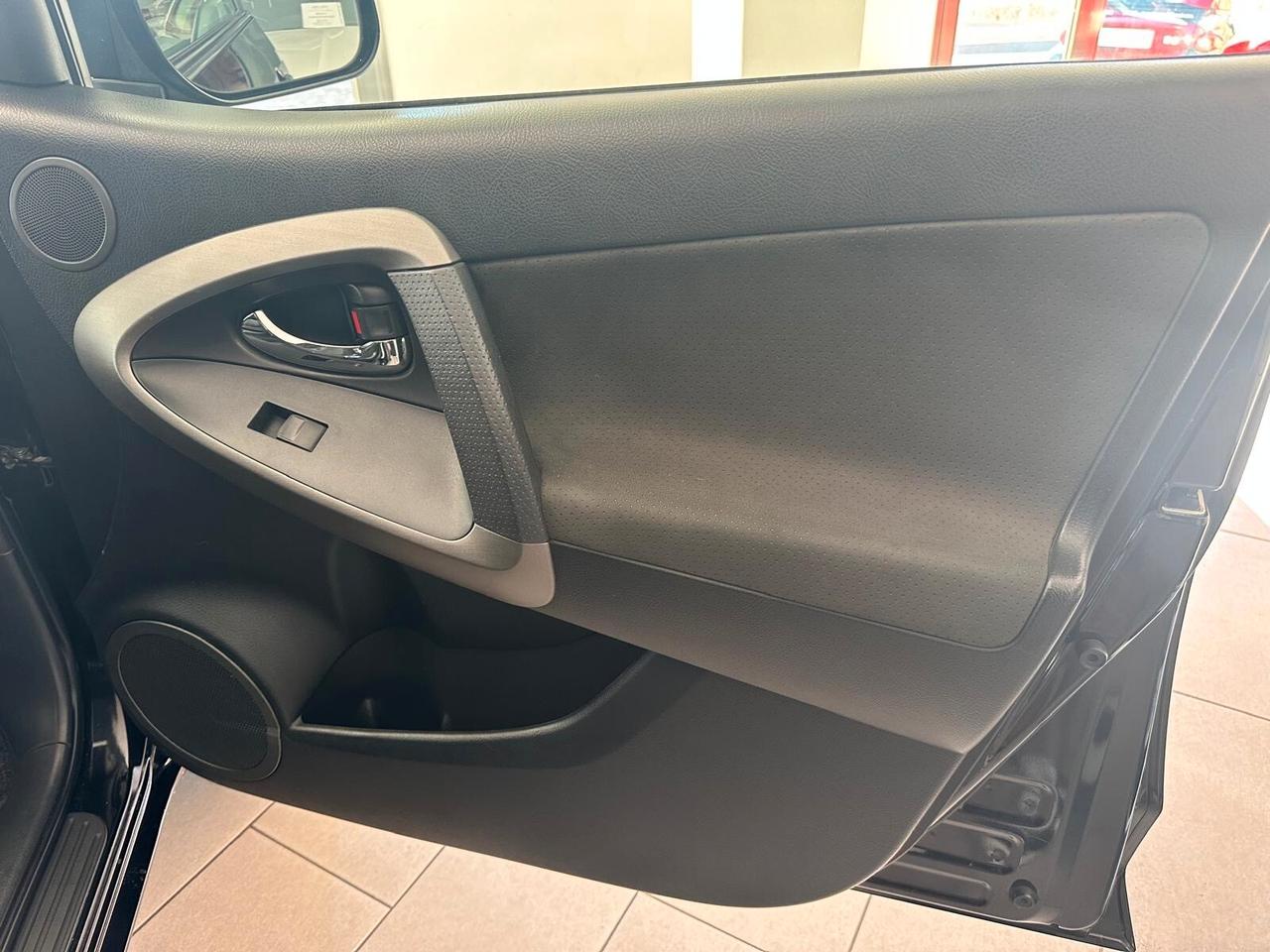 Toyota RAV 4 RAV4 Crossover 2.2 D-4D 150 CV DPF Exclusive