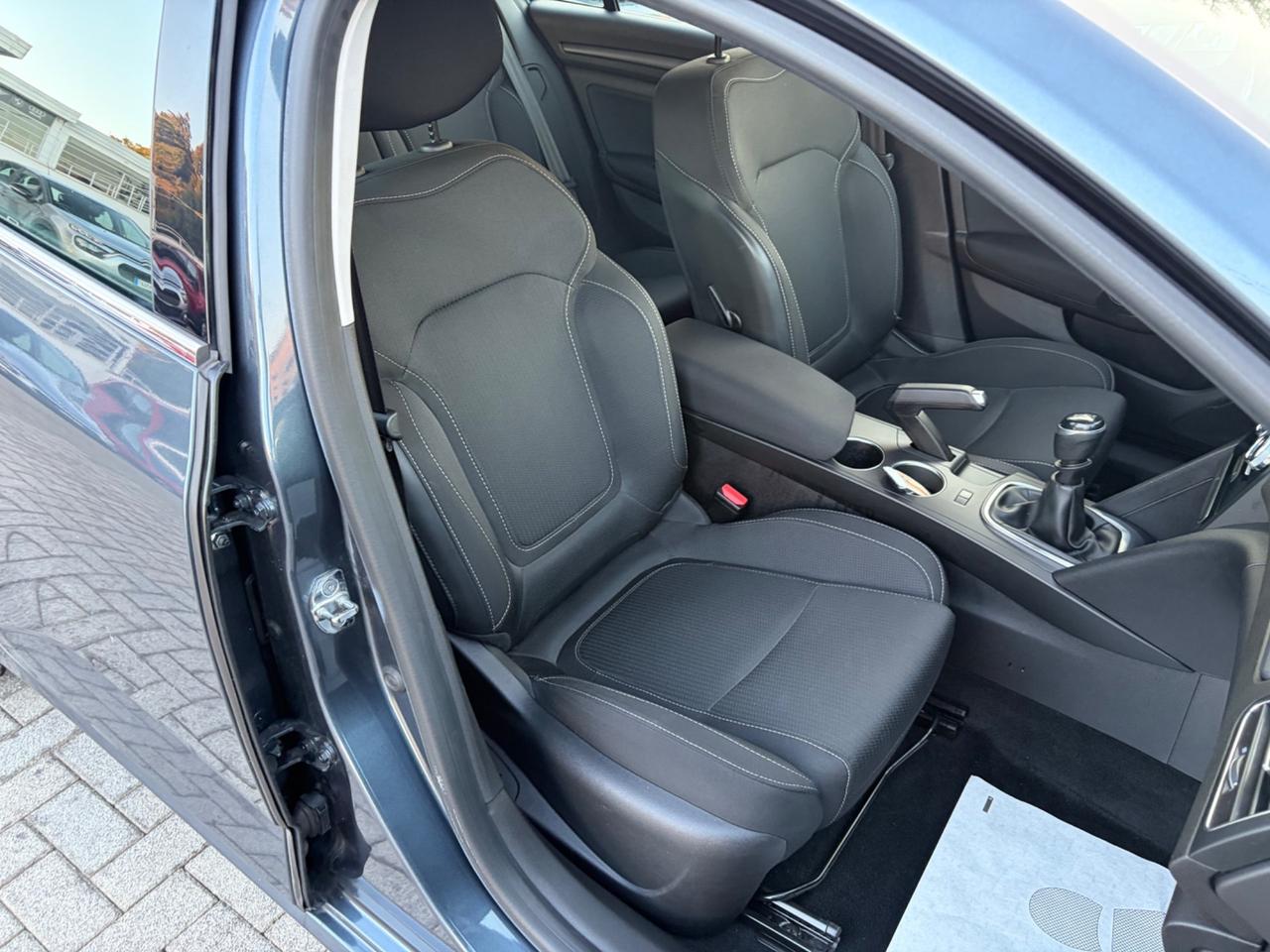 Renault Megane Mégane Sporter Blue dCi 115 CV EDC Business