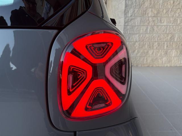 SMART ForTwo EQ Prime 22KW-INTERNI IN PELLE-SEDILI RISCAL.