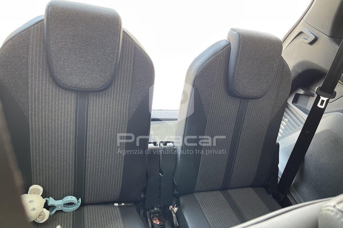 PEUGEOT 5008 BlueHDi 130 S&S Allure