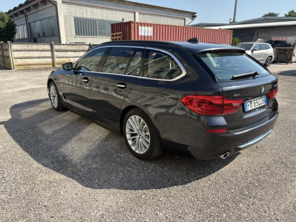 BMW Serie 5 Touring 520 d Luxury xDrive Steptronic