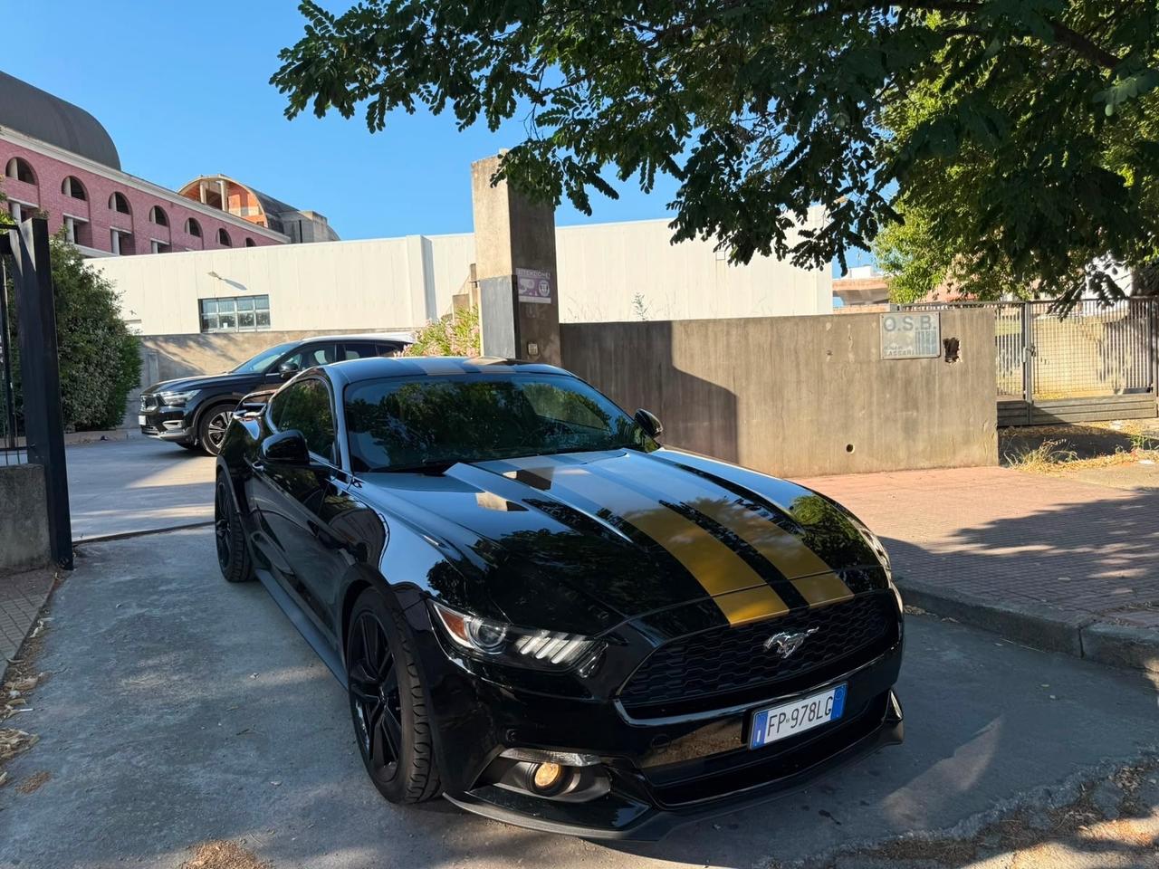 Ford Mustang km.42.000! AUTOM. 6M 317 HP