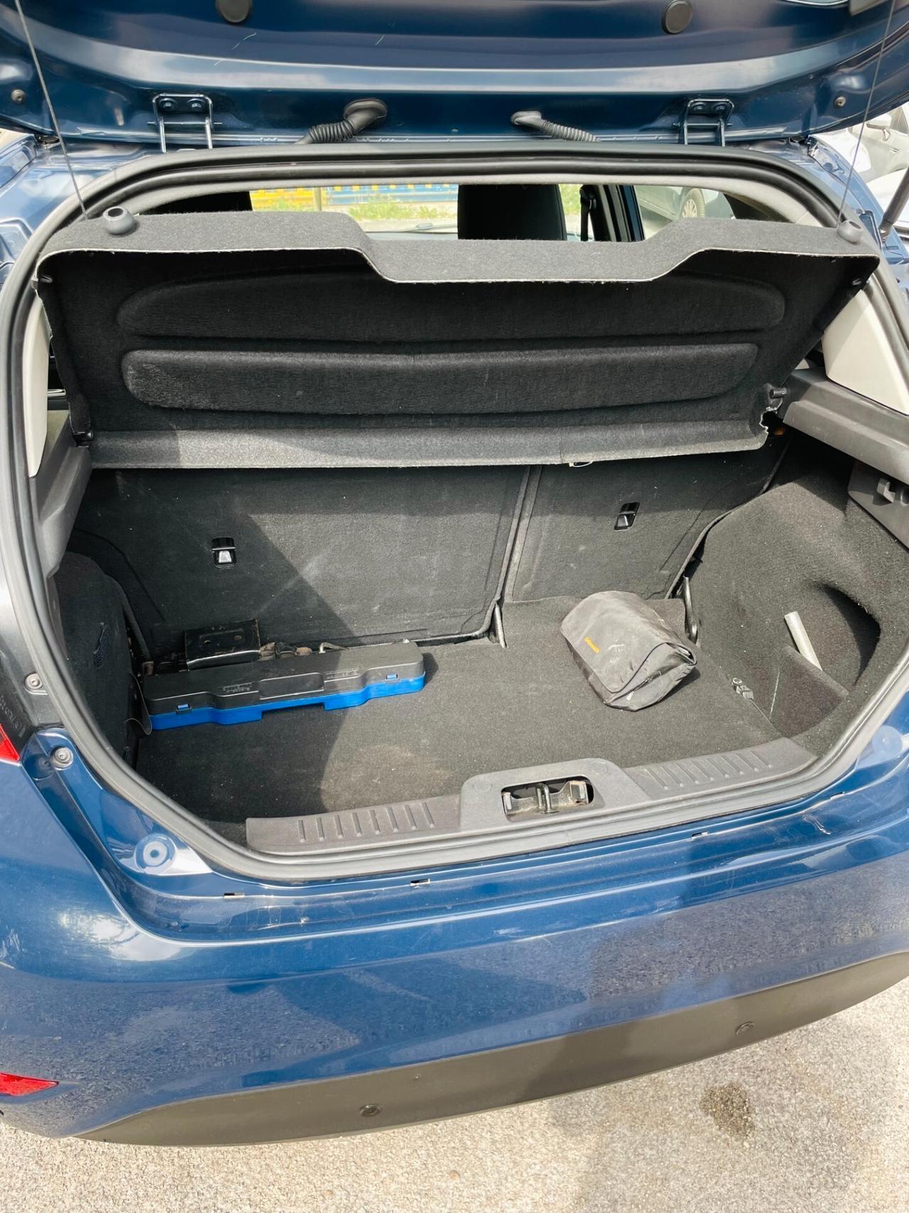 Ford Fiesta 1.4 5P GPL Business - 2015