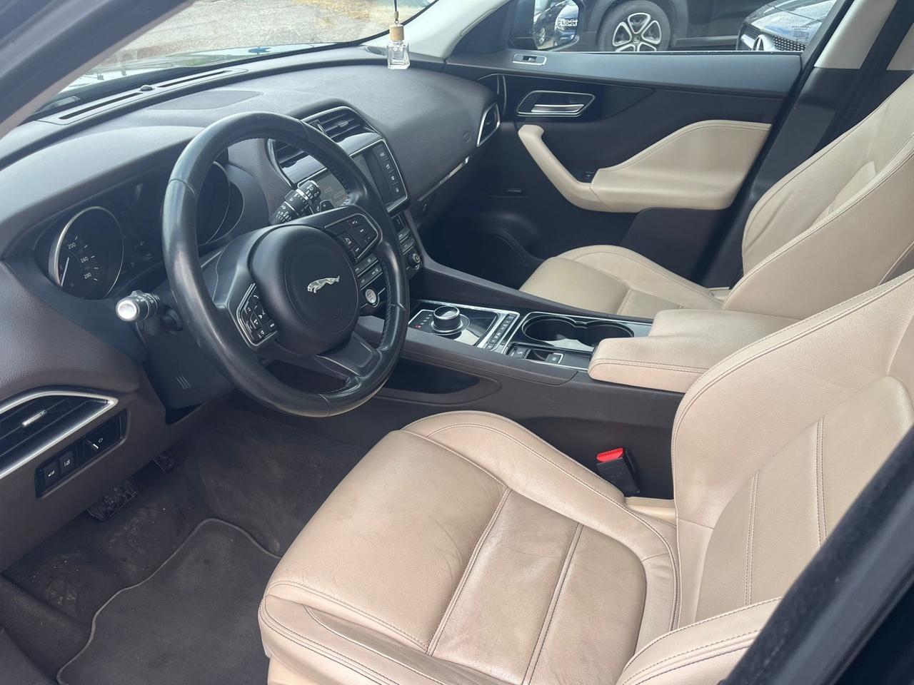 Jaguar F-Pace 2016 2.0 D 180 CV Portfolio