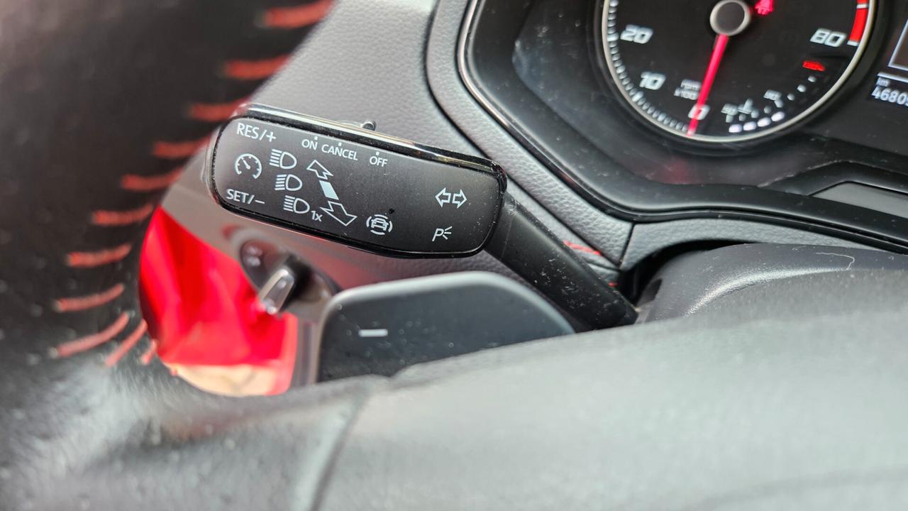 Seat Ibiza 1.0 ecotsi FR 110cv dsg NAVY-SED RISC-FULL LINK