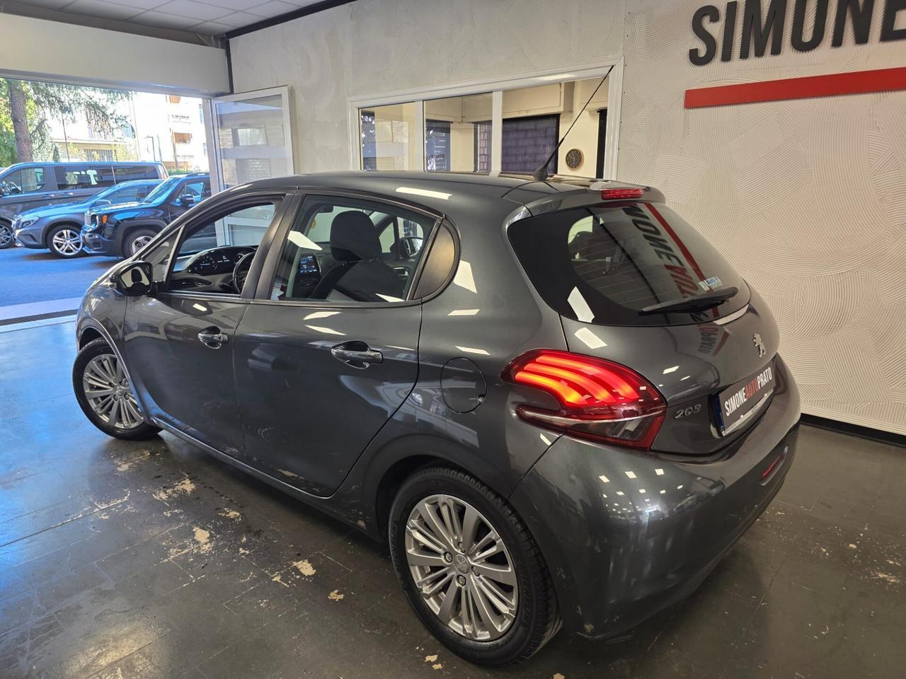 Peugeot 208 PureTech 82 5 porte Allure