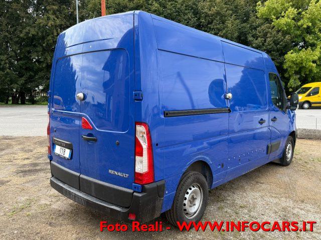 RENAULT Master T33 2.3 dCi 135 CV PASSO MEDIO