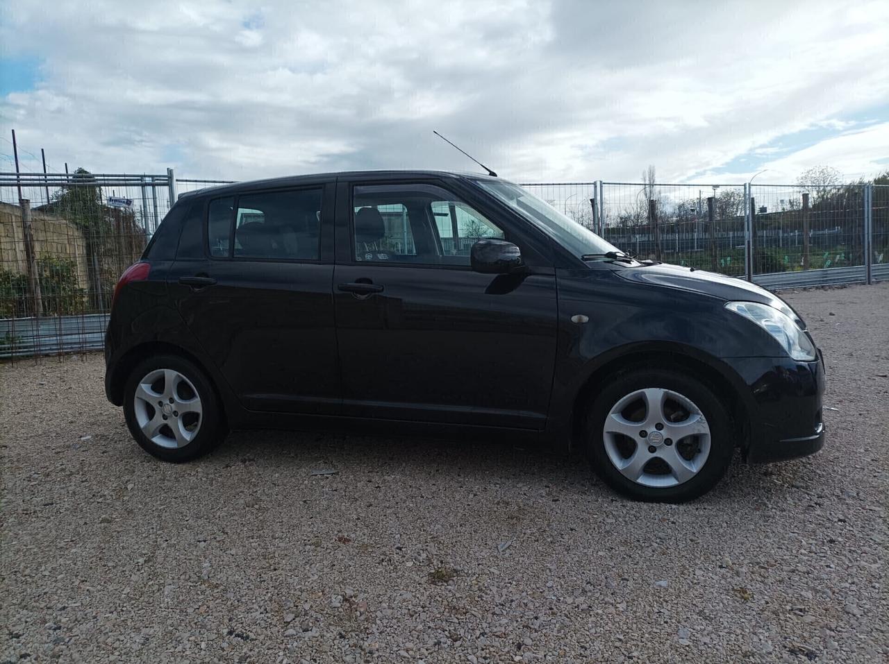 Suzuki Swift 1.3 5p. GLX