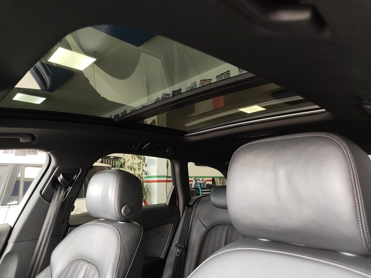 Audi A6 3.0TDI 272CV quattro S LINE/TETTO