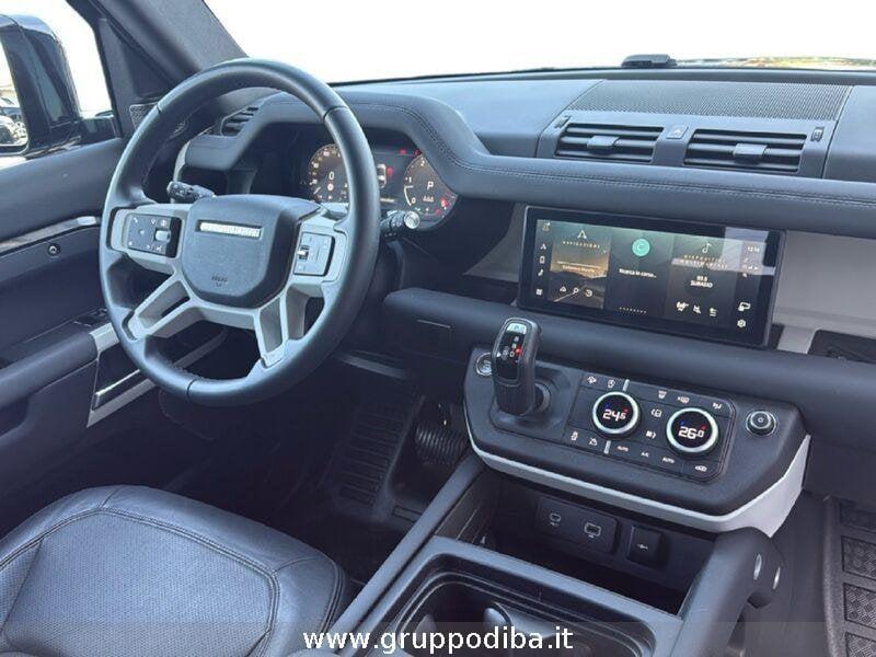 Land Rover Defender VII 2020 90 Diesel 90 3.0d i6 mhev SE awd 200cv auto