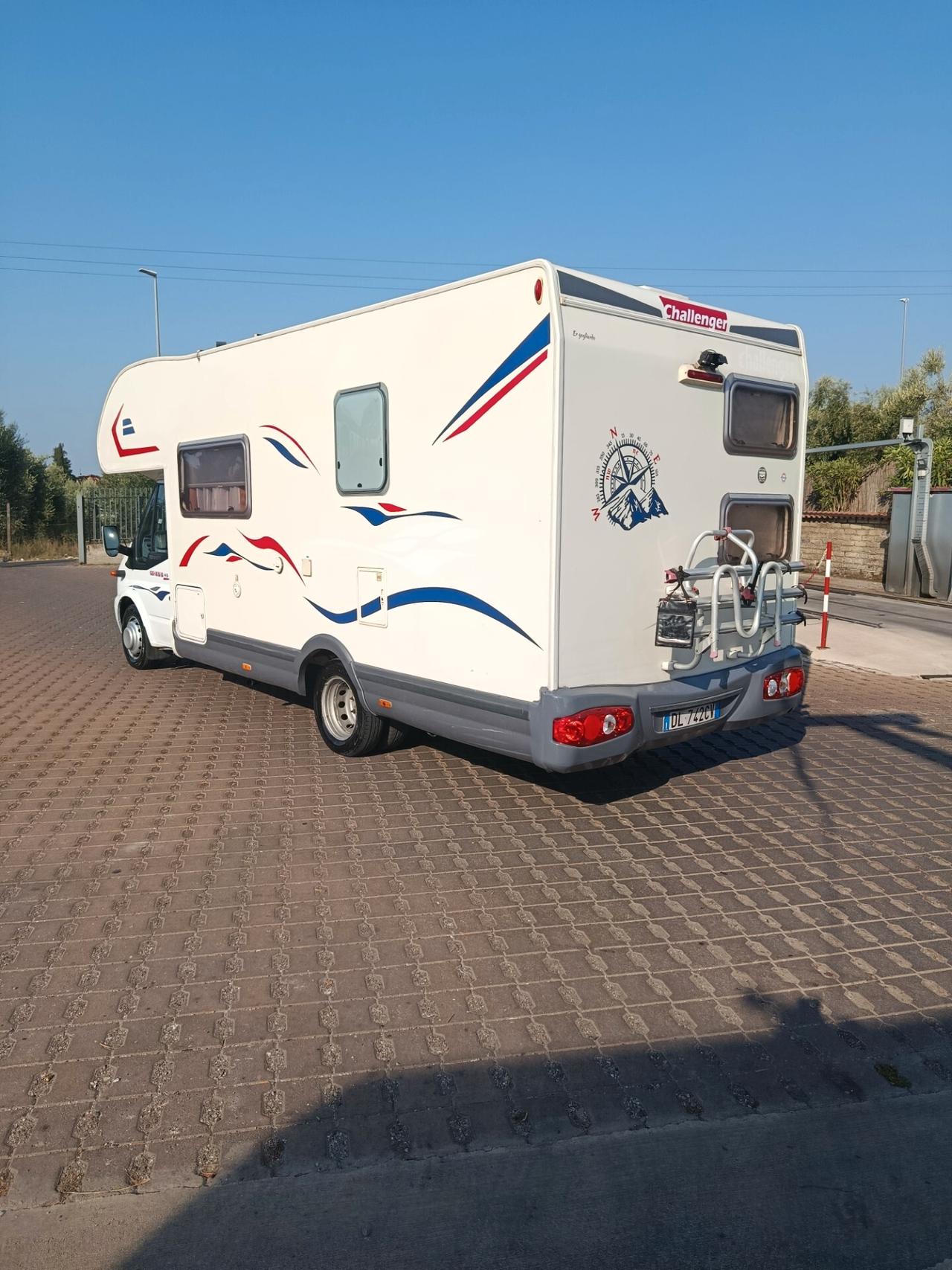 Challenger Genius49 7 posti letto