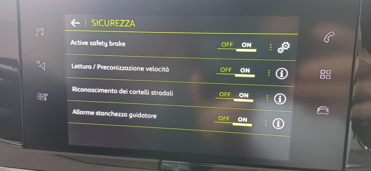 Peugeot 2008 BlueHDi 130 S&S EAT8 Allure Pack