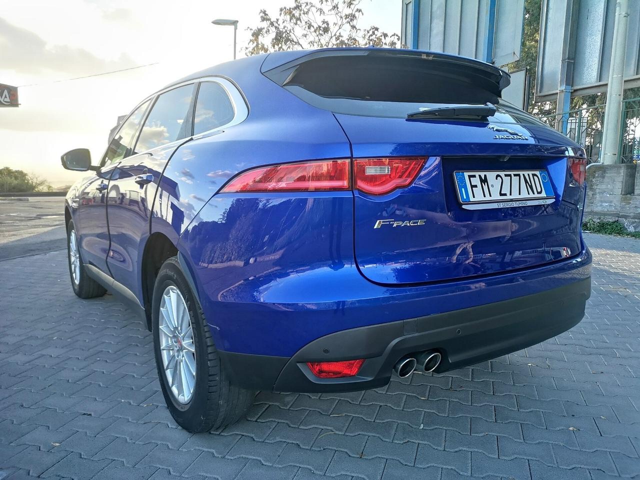 Jaguar F-Pace 2.0 D 163 CV Portfolio