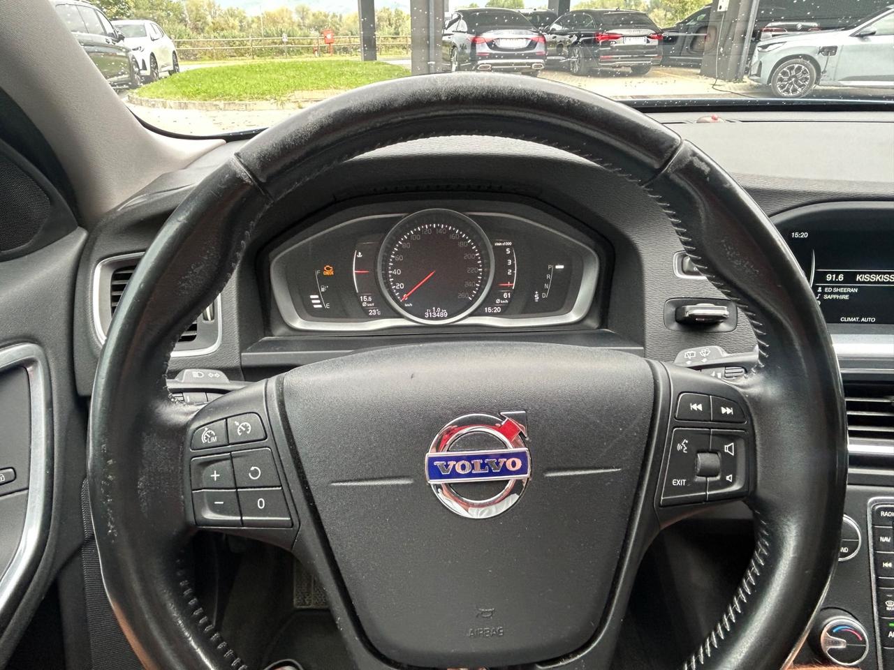 Volvo V60 D2 Geartronic Summum
