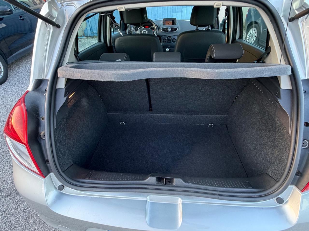 Renault Clio 1.2 16V 5 porte Dynamique