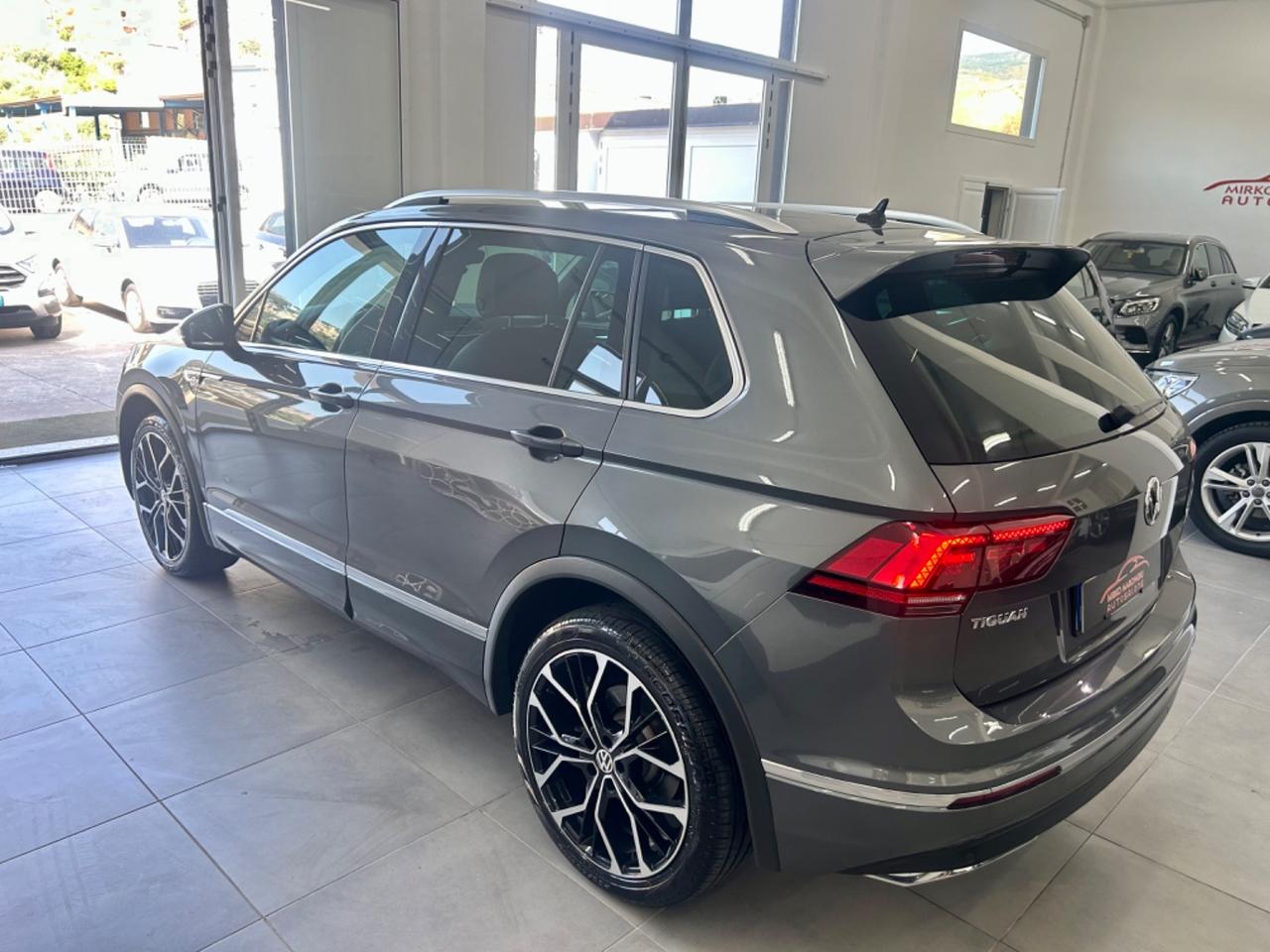 VW Tiguan 2.0 BiTDI DSG 4MOTION R-Line FINANZIABILE