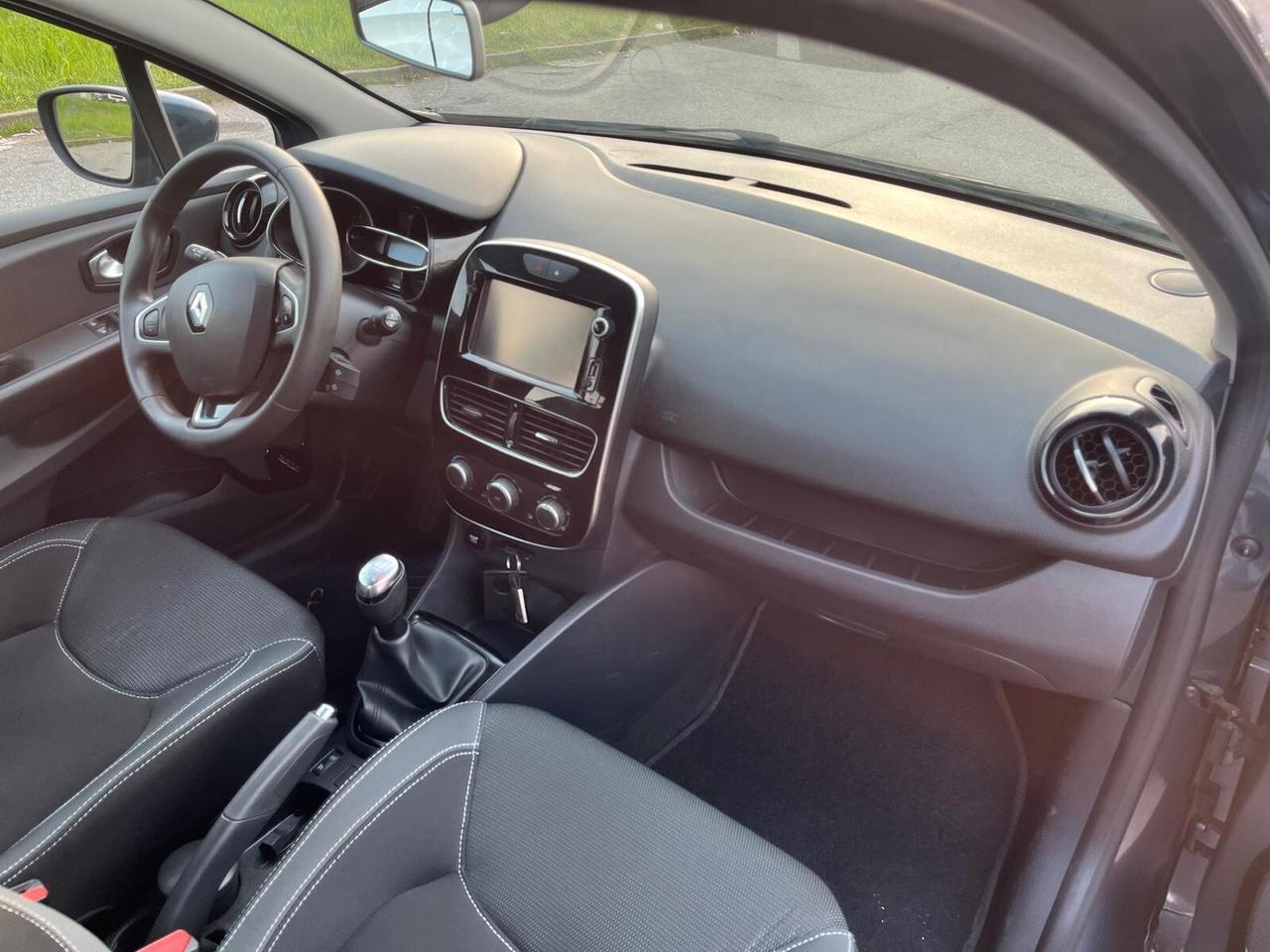 Renault Clio dCi 8V 90CV EDC Start&Stop 5 porte Energy Intens