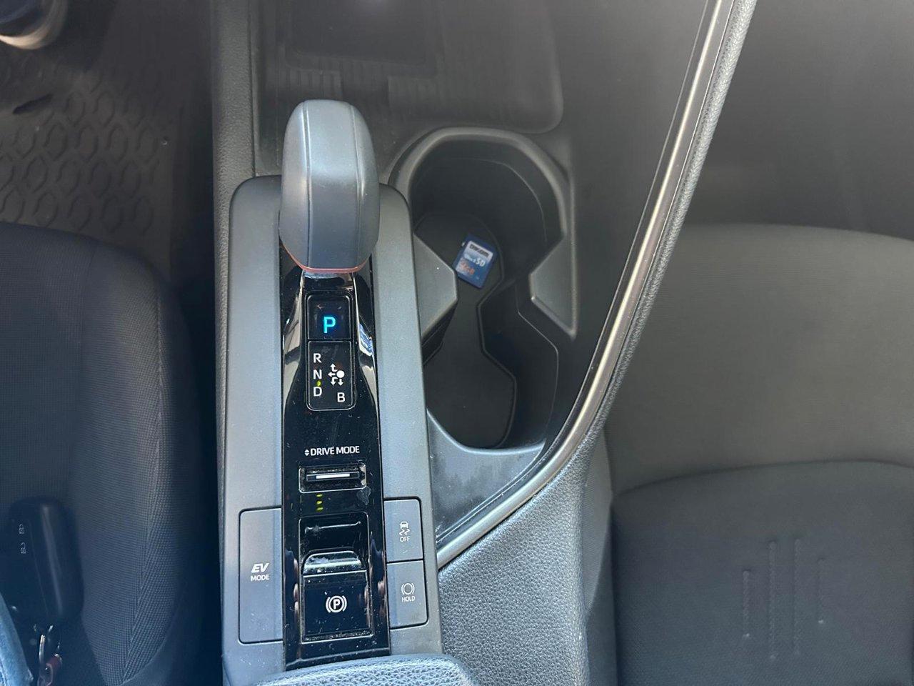 Toyota C-HR 2.0 hev Trend fwd e-cvt