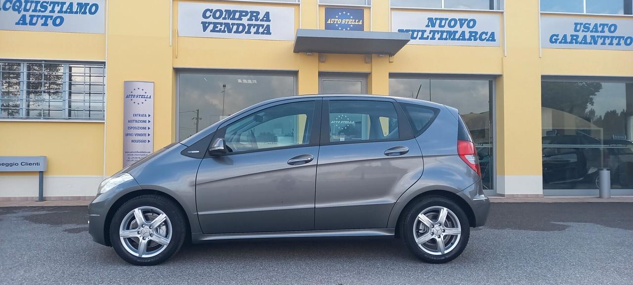 Mercedes-Benz Classe A 180 Modello Avantgarde cc. 1.690 Cv. 116 - 5 Porte 5 Posti - Bluetooth e Navigatore.