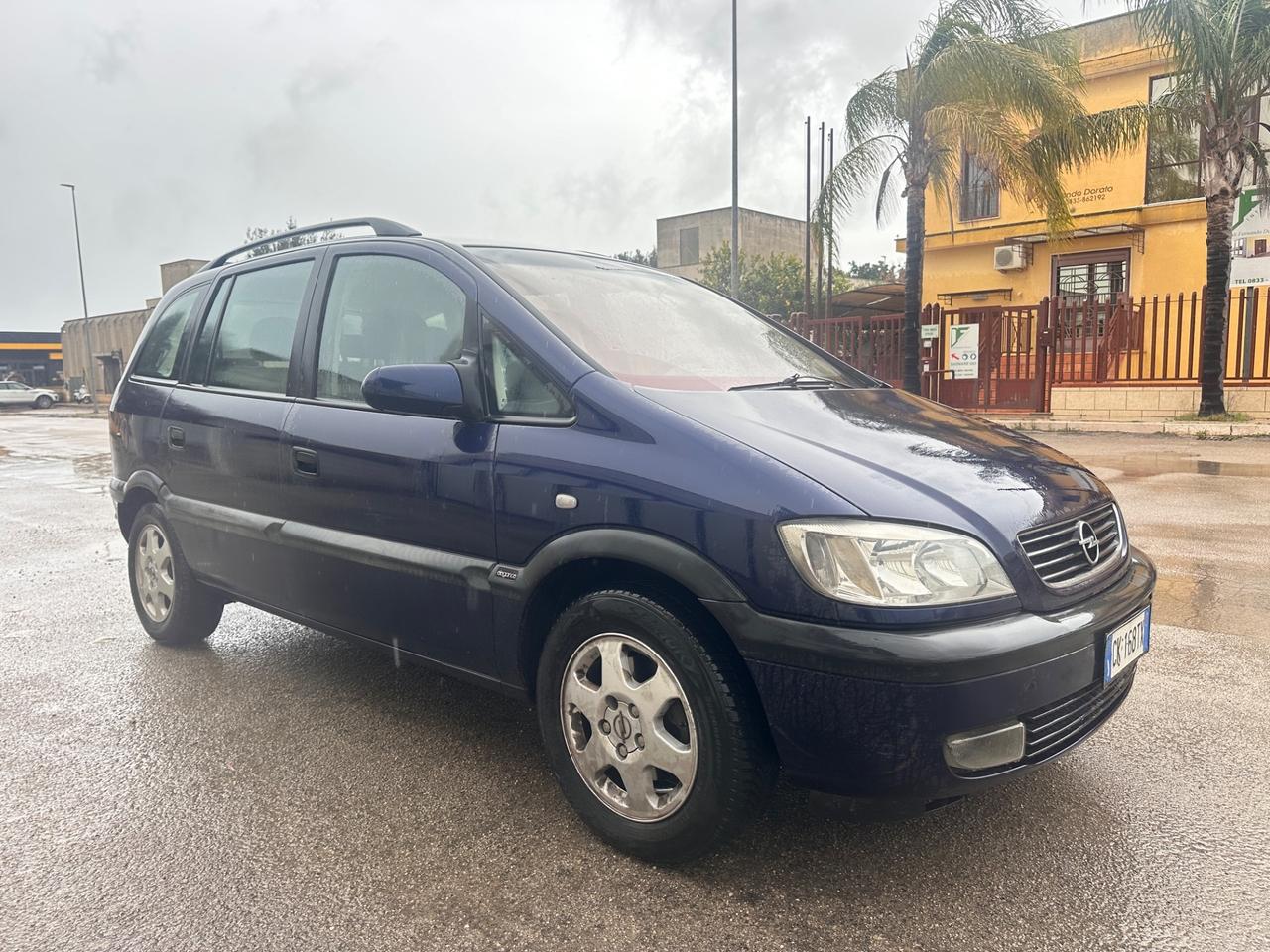 Opel Zafira 2.0d Elegance-2002 !!7 posti !!