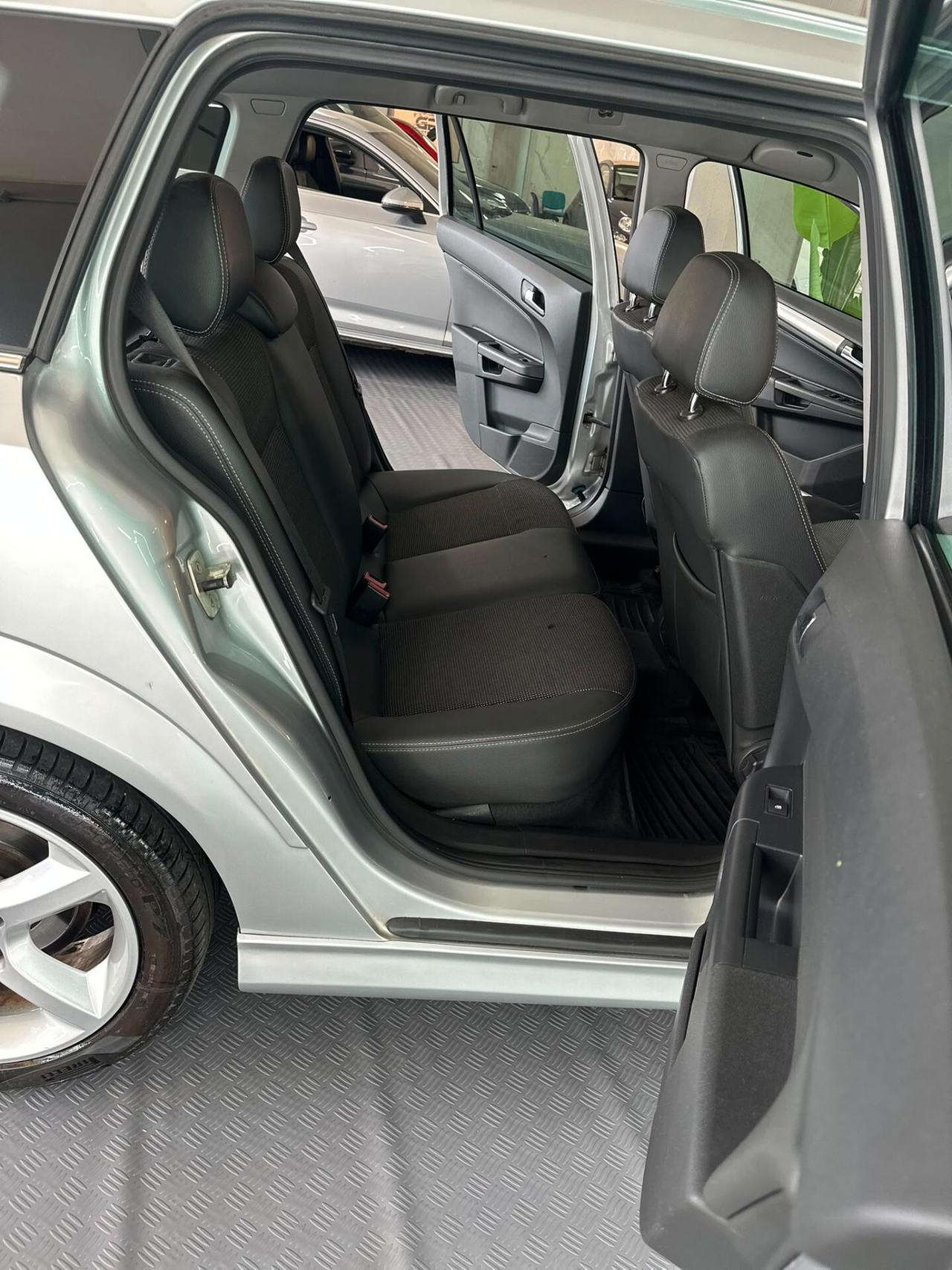 Opel Astra 1.8 16V VVT Station Wagon Cosmo