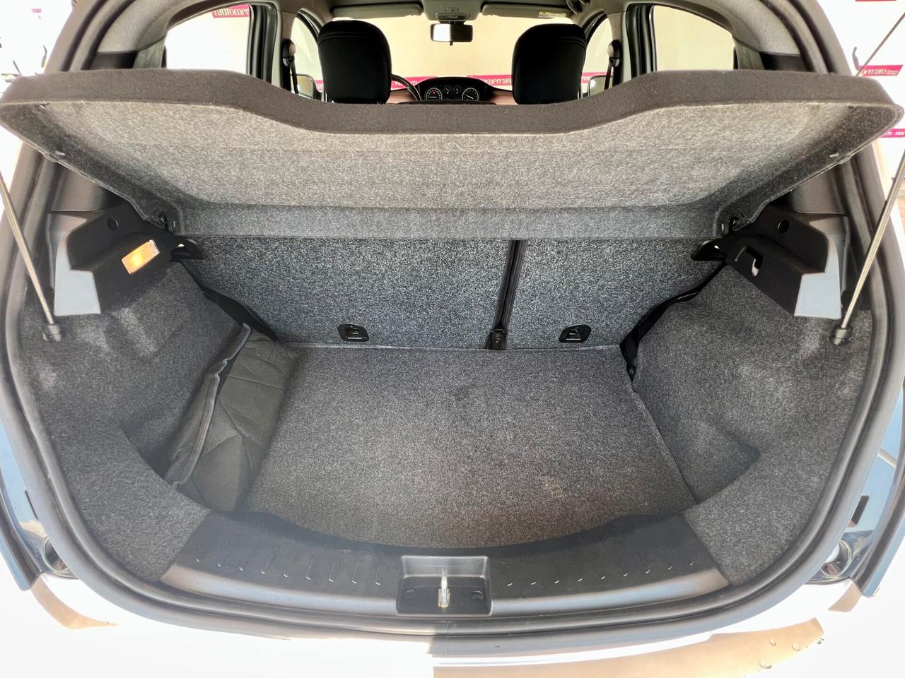 LANCIA Ypsilon 3ª serie Ypsilon 1.2 69 CV 5 po...