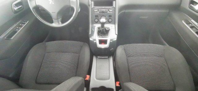PEUGEOT 5008 1.6 VTi 120CV Tecno