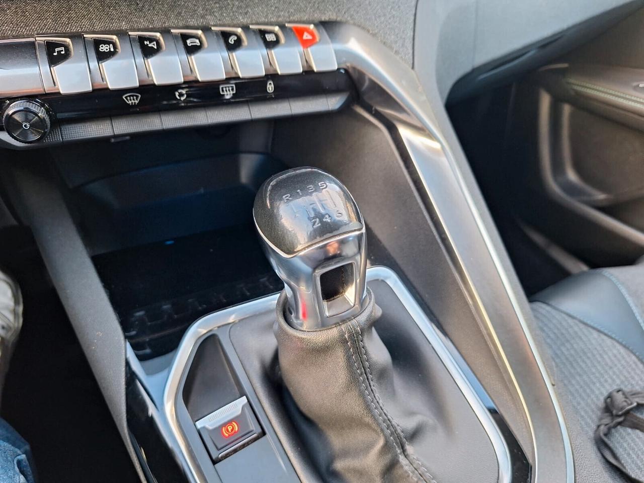 Peugeot 3008 BlueHDi 130 S&S Allure Pack