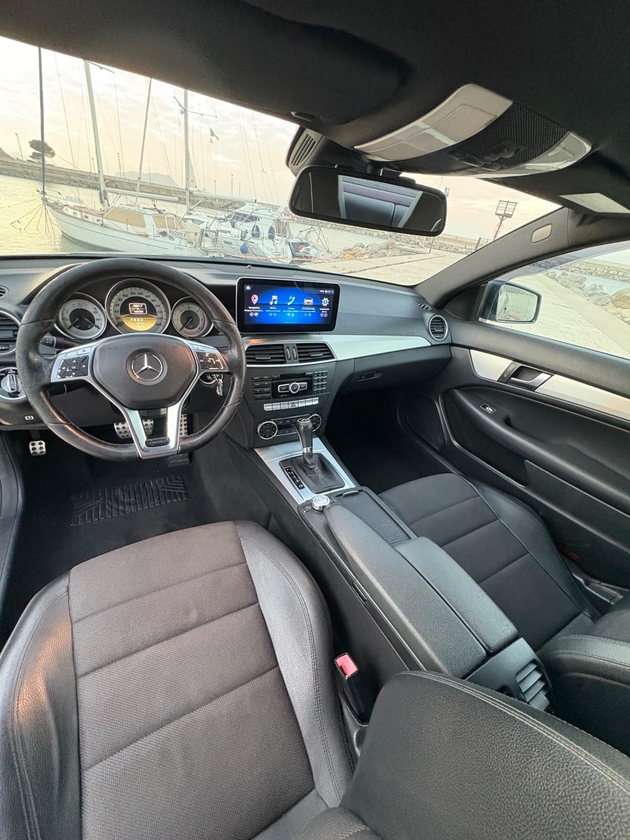 Mercedes-benz C 220 CDI BlueEFFICIENCY Avantgarde