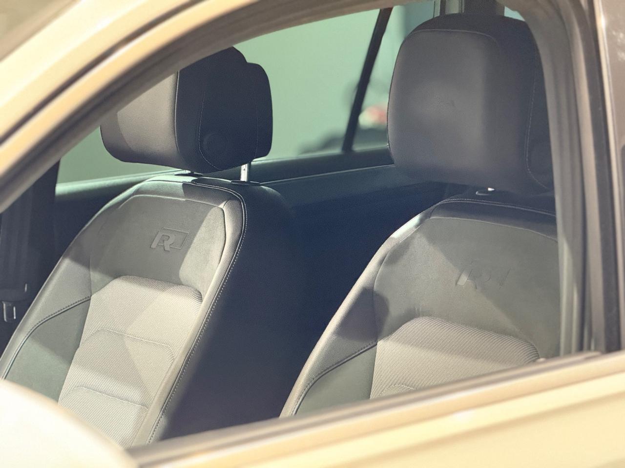 Volkswagen Tiguan 2.0 TDI SCR DSG Sport R-LINE