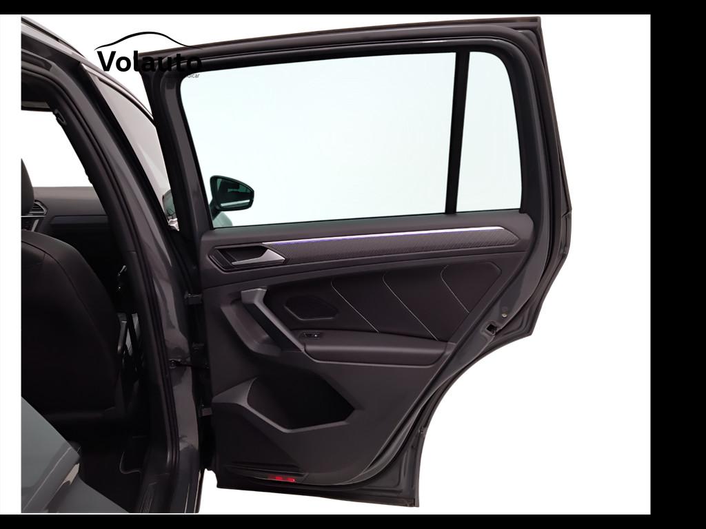 VOLKSWAGEN Tiguan II 2021 - Tiguan 2.0 tdi R-Line 150cv dsg