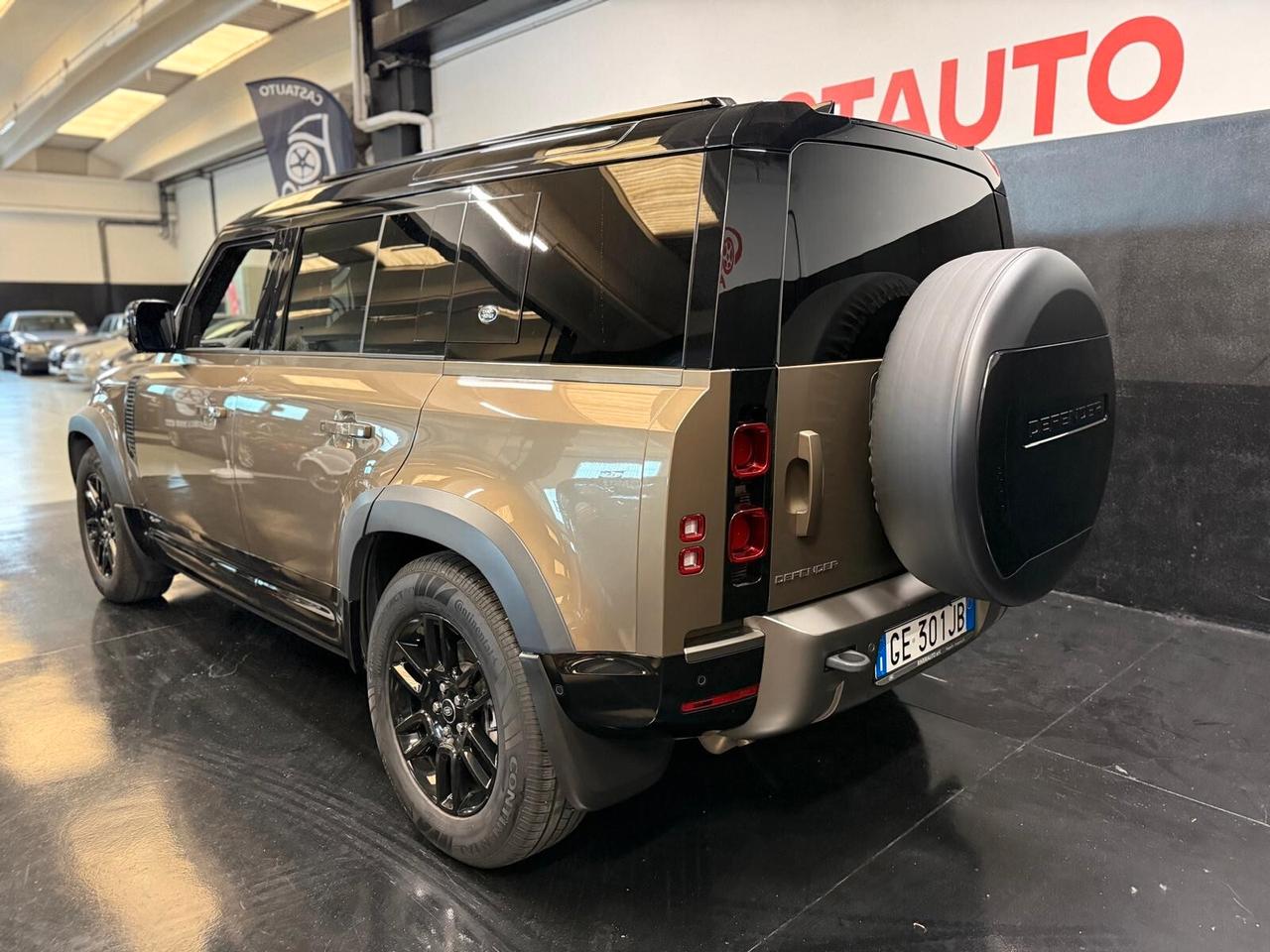 Land Rover Defender 110 3.0D Autocarro X-Dynamic SE