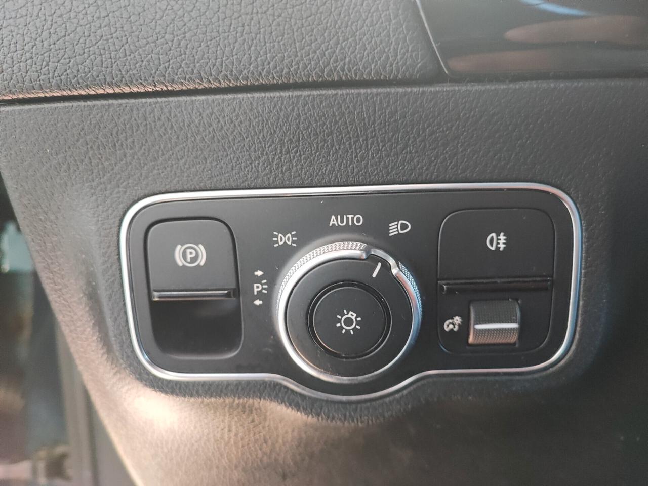 Mercedes-benz B 200 d Automatic Premium