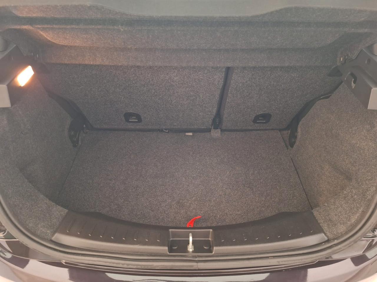 Lancia Ypsilon 1.2 69 CV 5 porte Elefantino