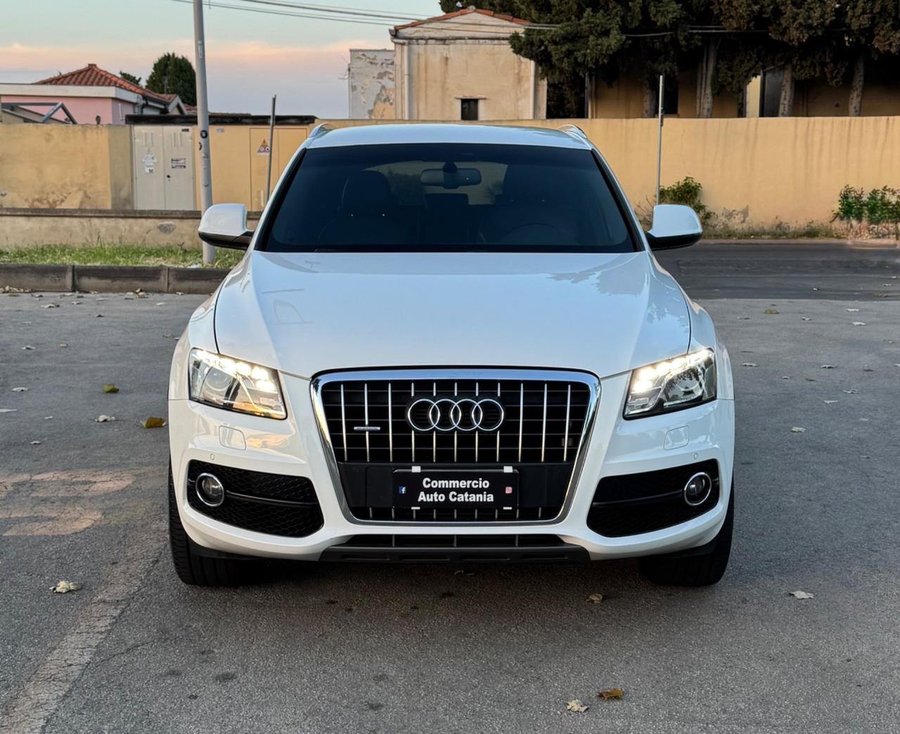 Audi Q5 2.0 TDI S-LINE
