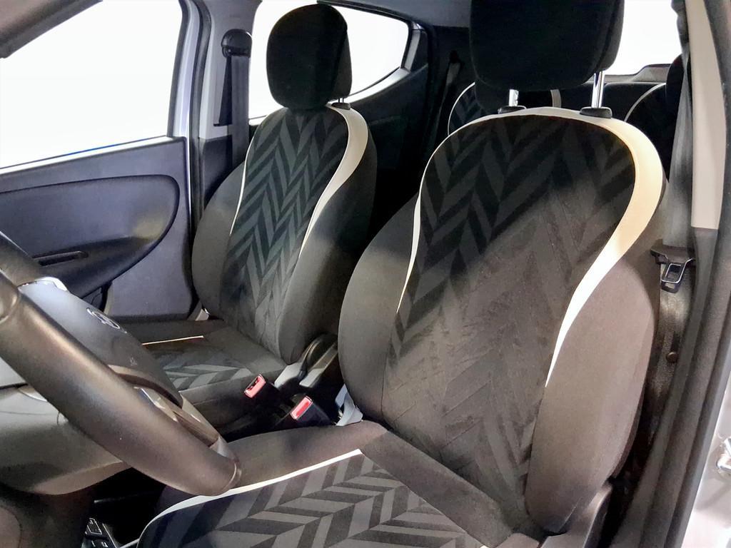 Lancia Ypsilon 1.2 Gold 69cv