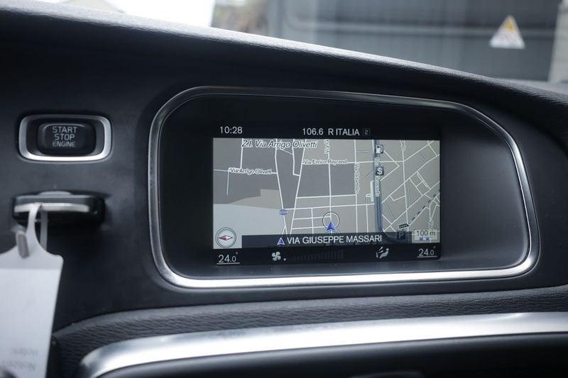 Volvo V40 Volvo V40 D2 1.6 Powershift Momentum Unicoproprietario