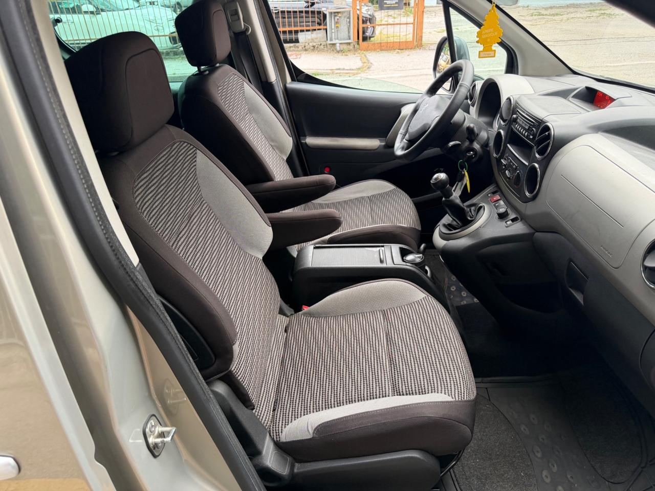 Peugeot Partner Tepee 1.6 HDi 90CV Outdoor
