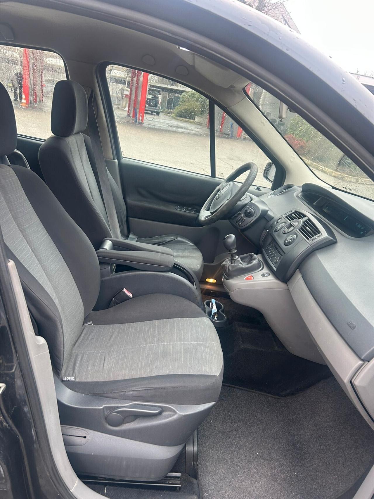 Renault Scenic Scénic 1.9 dCi/130CV Confort
