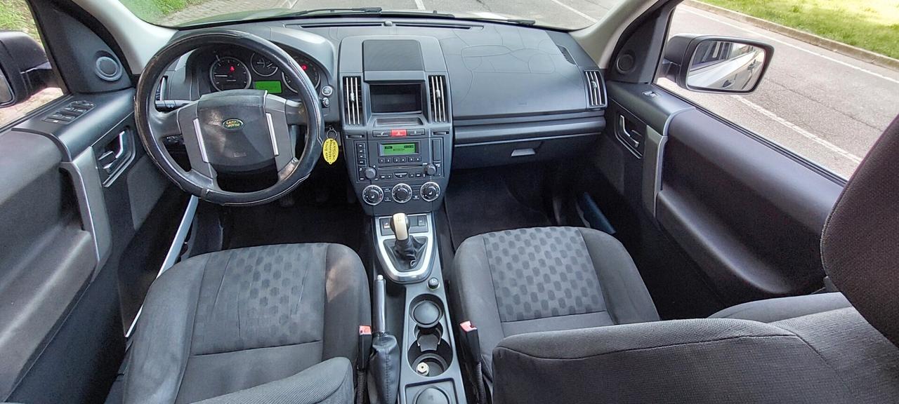 FREELANDER 2 TD4 4WD 4X4 2,2 DIESEL 160 CV TETTO APRIBILE GANCIO TRAINO IMPECCABILE